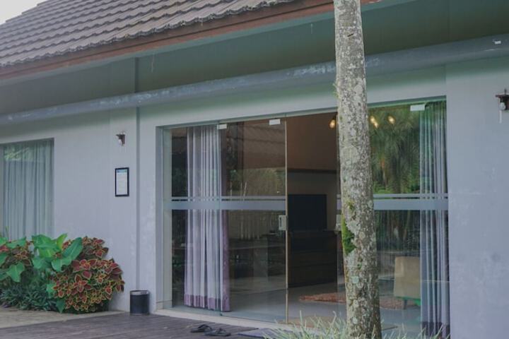 Hotel Exterior 168 of 188