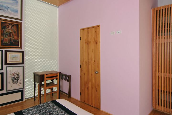 Room 22 of 80