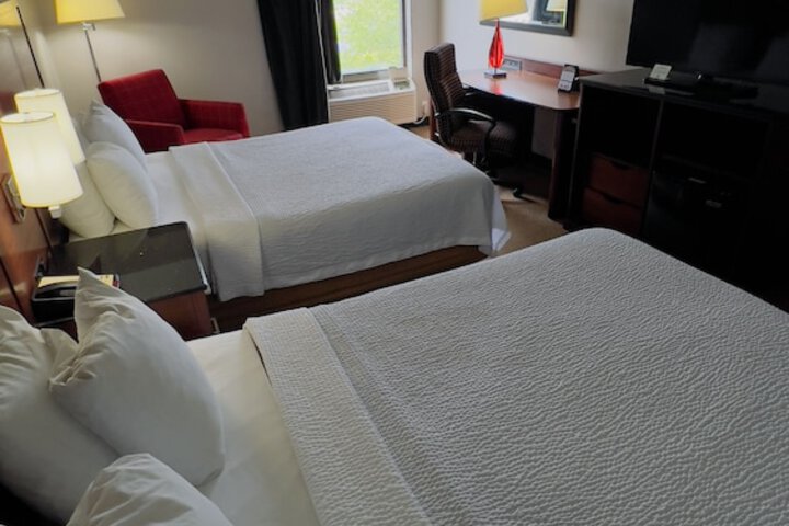 Double Accessible King Size Bed (5 of 5)