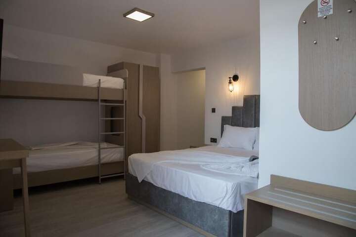 Room 19 of 52