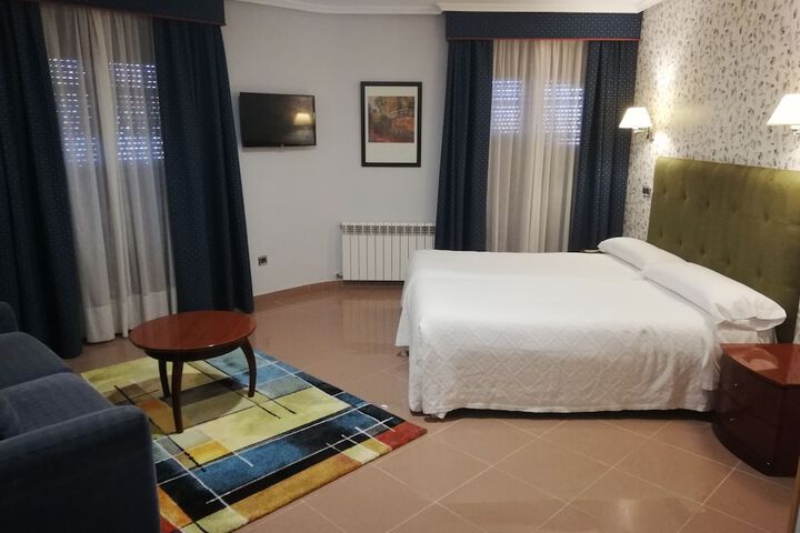 Room 29 of 74