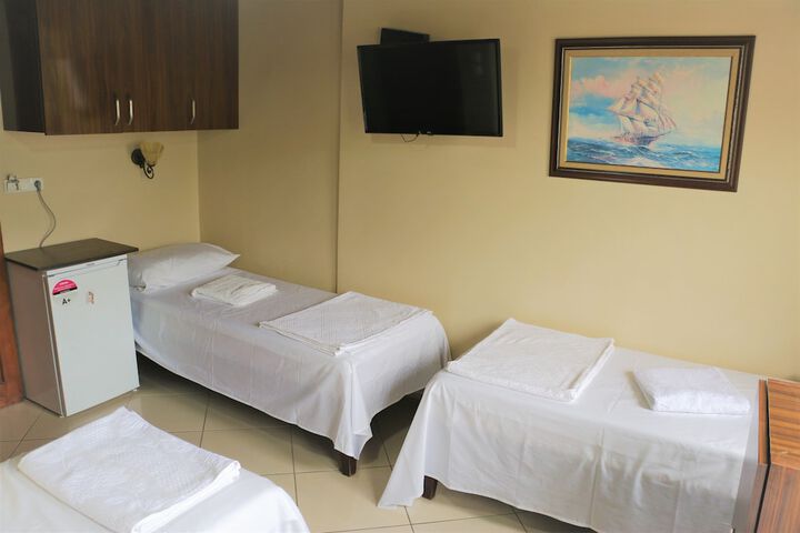 Room 12 of 30