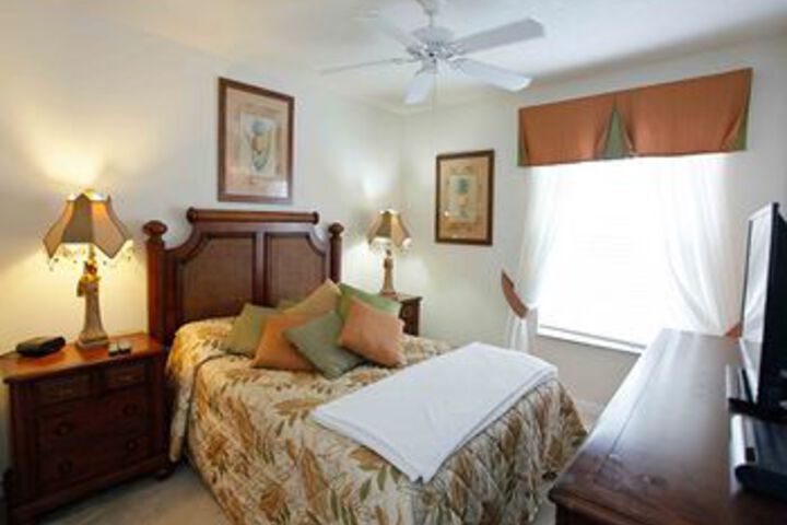 Room 11 of 22
