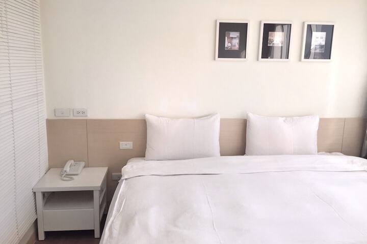 Room 28 of 123