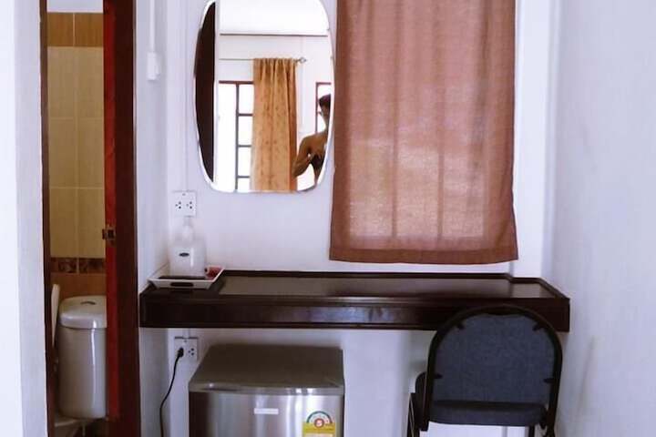 Room 12 of 58