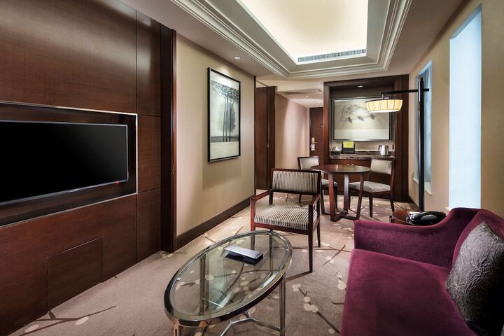 Room 15 of 78