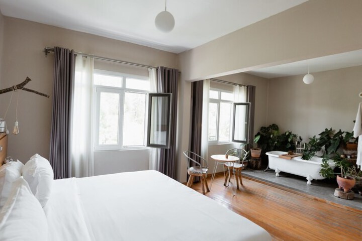 Room 9 of 41