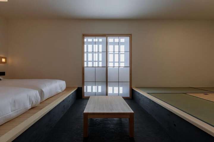 Room 13 of 47