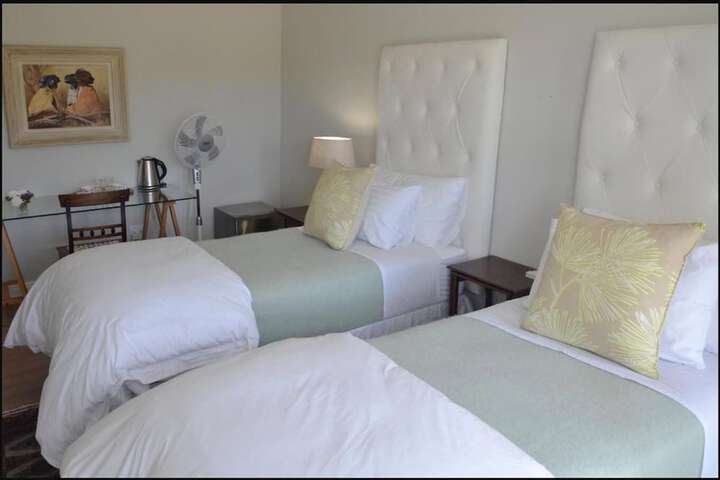 Room 8 of 162