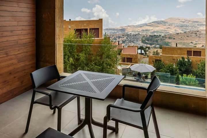 Terrace/Patio 43 of 102