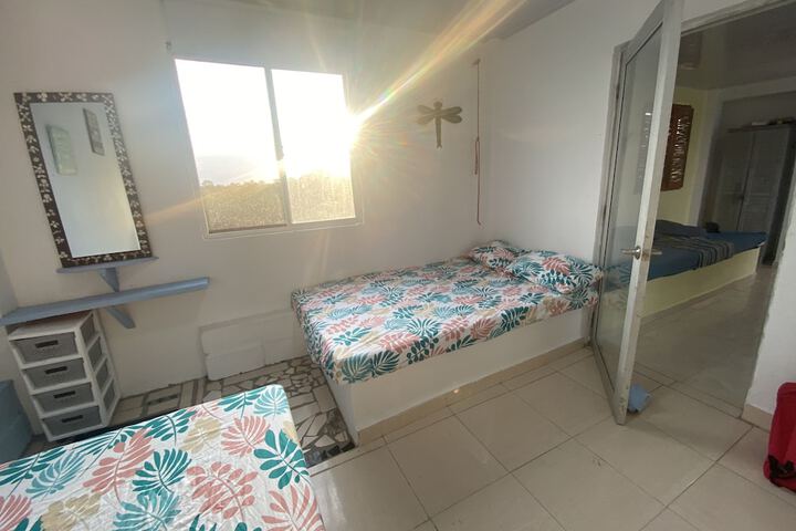Room 6 of 83