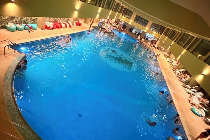 Hotel with Pool
