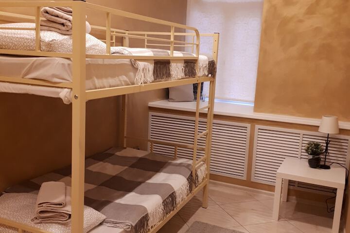 Room 3 of 9