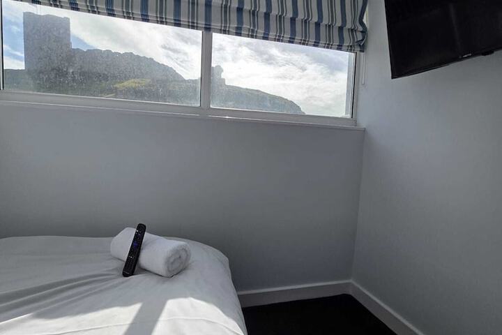 Room 44 of 93