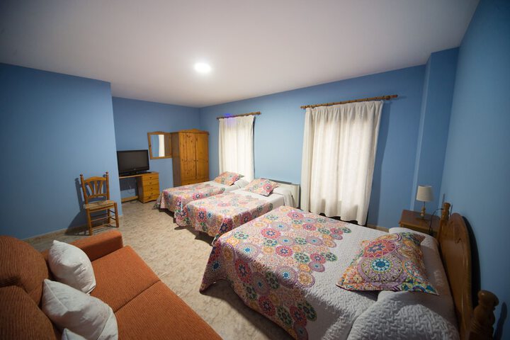 Room 4 of 43