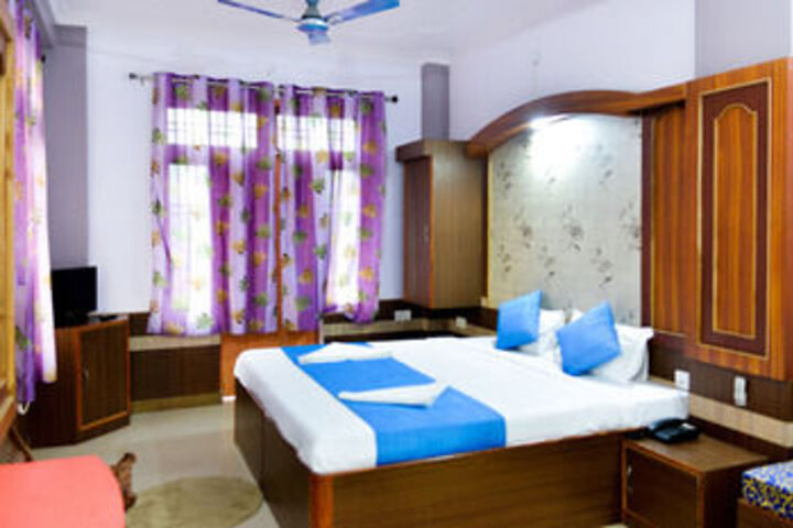 Room 16 of 29