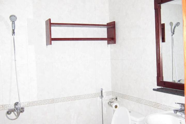 Room 14 of 29