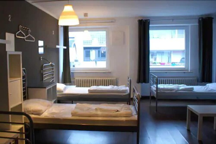 Room 16 of 52