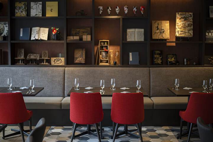 Dining 39 of 61
