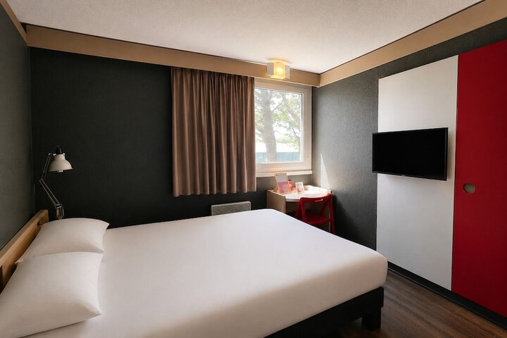 Room 18 of 54