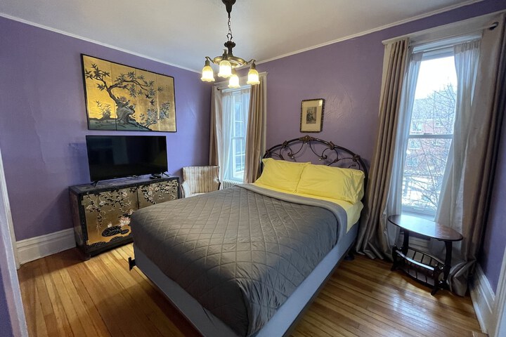 Room 12 of 90
