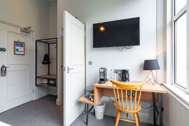 Room 29 of 53