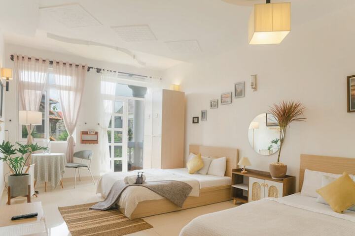 Room 17 of 47