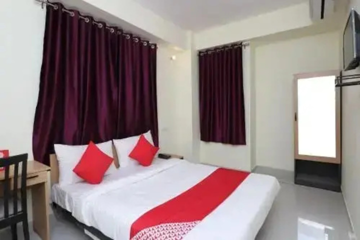 Room 2 of 11