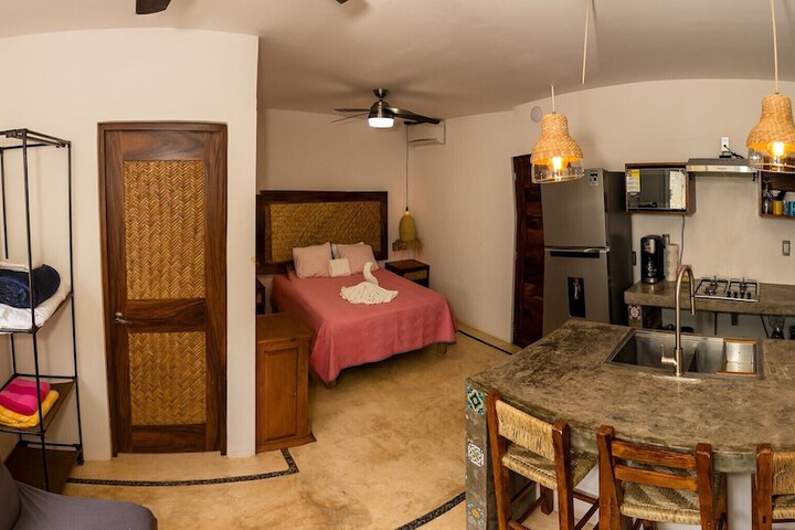 Room 5 of 61