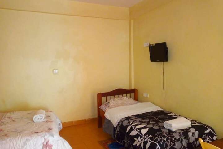 Room 5 of 17