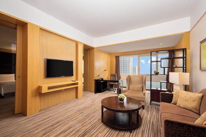 Room 26 of 75