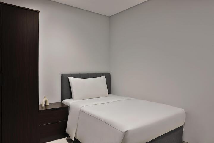 Room 10 of 188