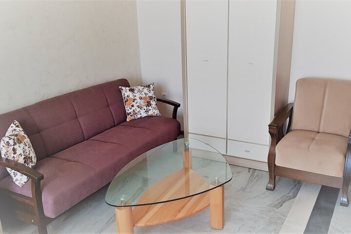 Room 8 of 62