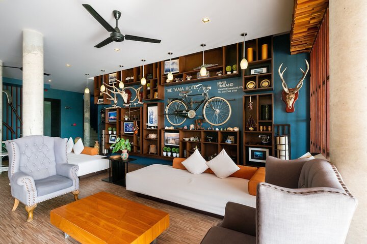 Entrance & Lobby