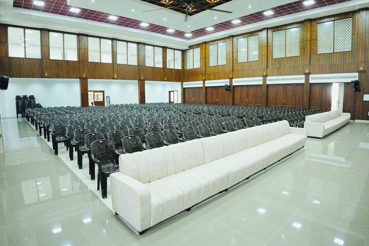 Ballroom/Hall 65 of 94