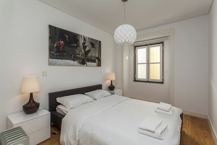 Room 2 of 30