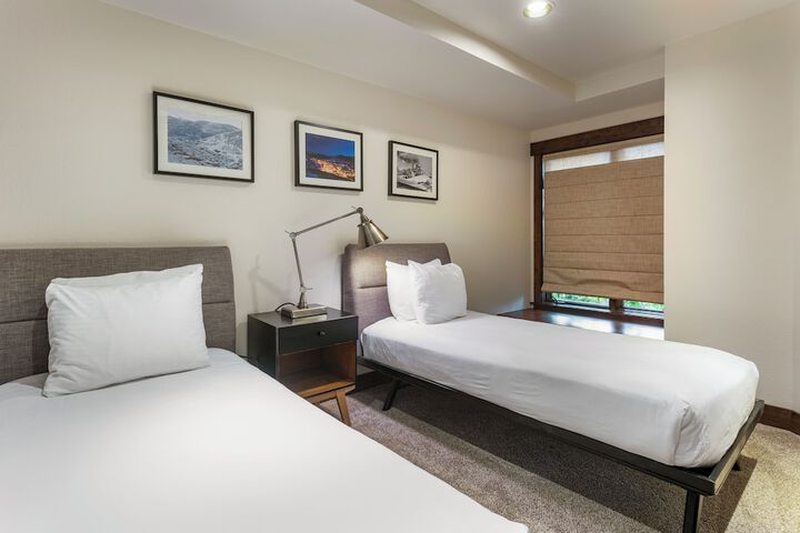 Room 353 of 364