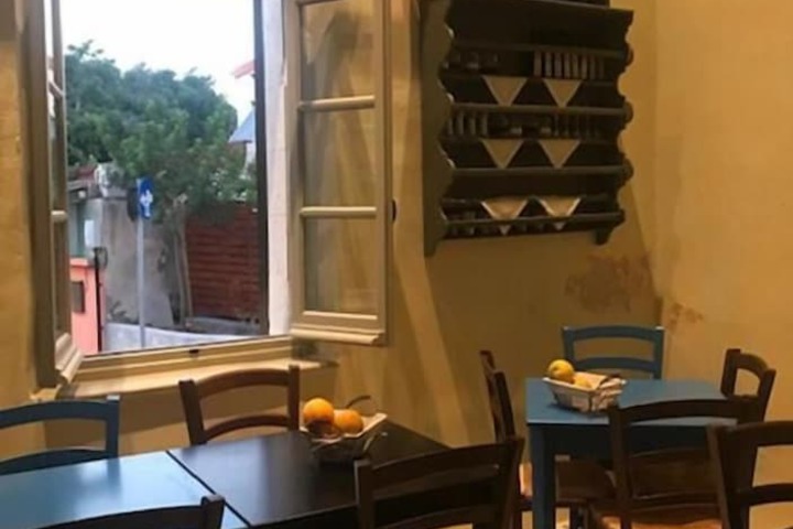 Dining 96 of 128