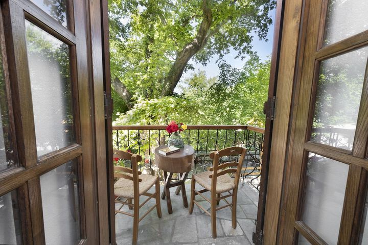 Terrace/Patio 42 of 131
