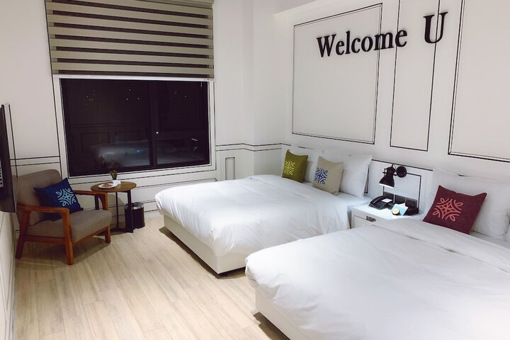 Room 26 of 66