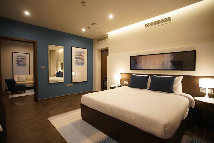Room 9 of 54