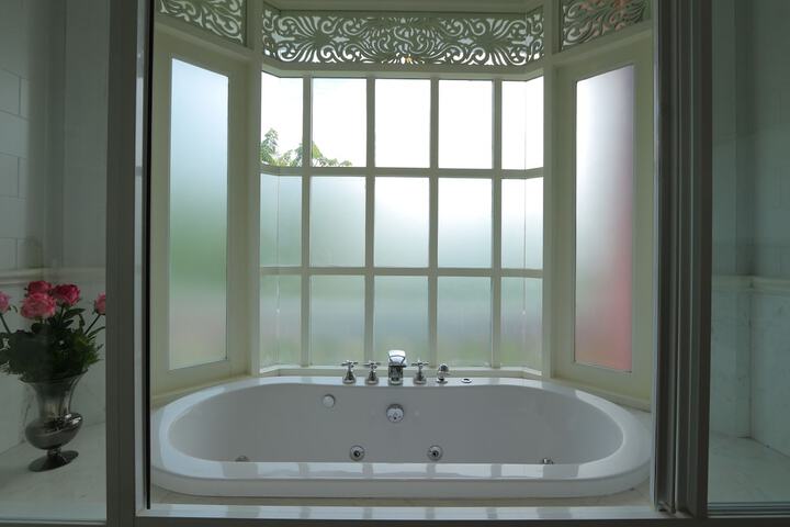 Hot Tub 53 of 81