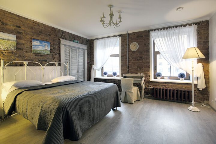 Room 3 of 32