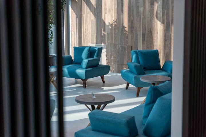 Lounge 59 of 82