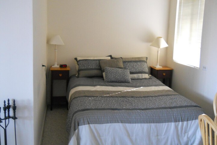 Room 3 of 9