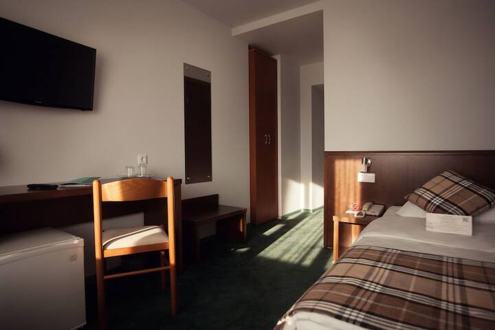 Room 13 of 70