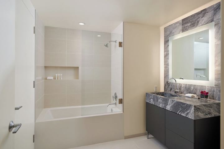 Room 15 of 47
