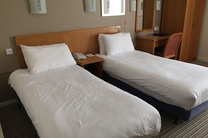 Room 2 of 19
