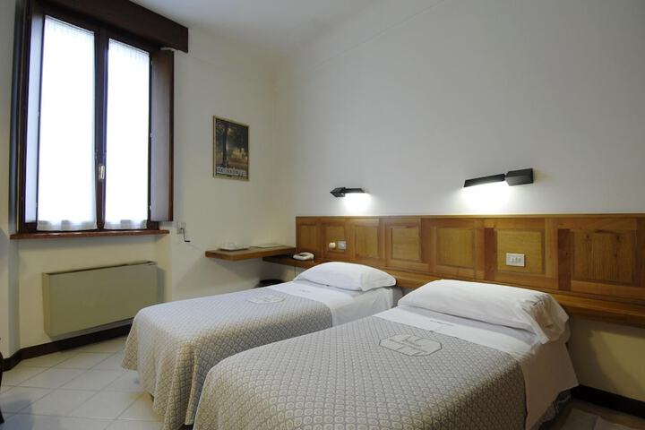 Room 21 of 65