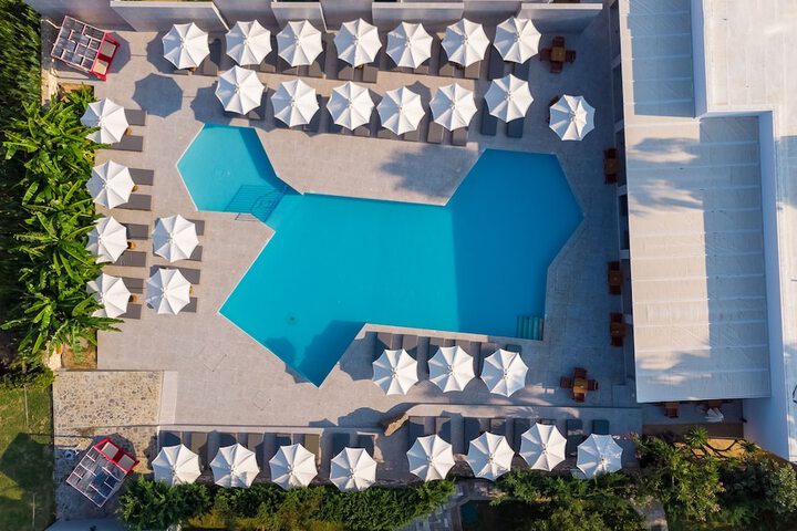 Pool Hotel